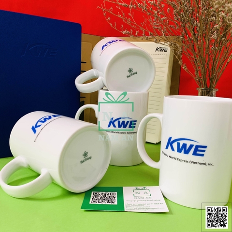 ly-su-bat-trang-400ml-in-logo-KWE