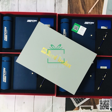 set-qua-tang-so-tay-but-ky-binh-giu-nhiet-hop-name-card