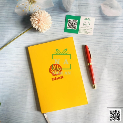 Sổ Bìa Còng May Cạnh Dập Chìm Logo