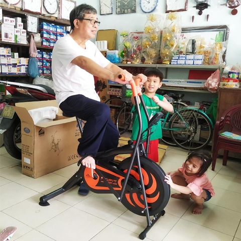 Xe đạp tập Mofit MO-2060