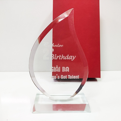 Pha lê giọt nước