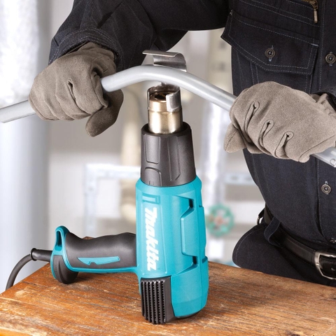 may-kho-nhiet-makita-hg6530v