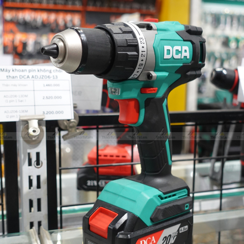 Máy khoan pin 20V không chổi than DCA ADJZ06-13DM (1 pin 4 Ah)