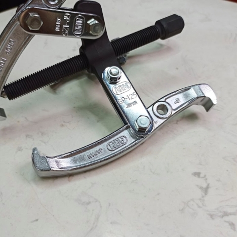 Cảo 3 chấu 5inch Arm GP3-125