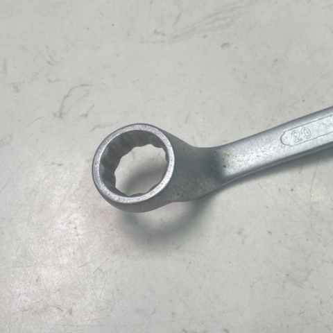 Cờ lê 2 đầu vòng 20x22mm Fujiya