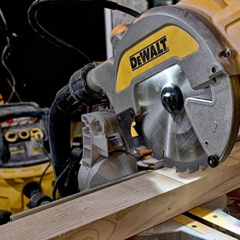 Máy cưa đa góc Dewalt DW714