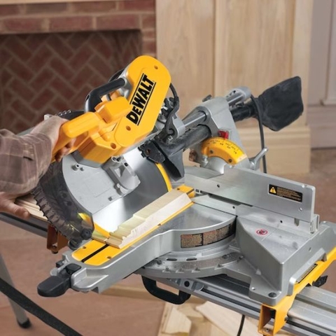 Máy cưa đa góc trượt Dewalt DWS780-KR