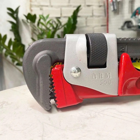 Mỏ lết răng thân sắt 350mm Arm PW-350