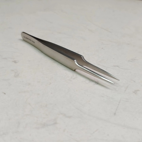Cây nhíp kỹ thuật tĩnh điện mũi thẳng Fujiya FPT03A-115