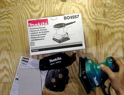 Máy chà nhám rung vuông Makita BO4557