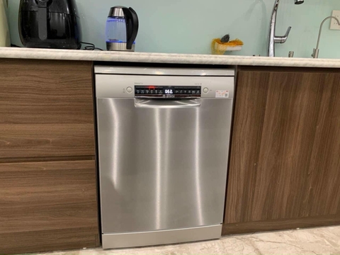 Máy rửa bát Bosch SMS4HCI48E (14 bộ) Serie 4 - GIẢM 400K - NK Đức - Kết nối Home Connect - BH 3 năm