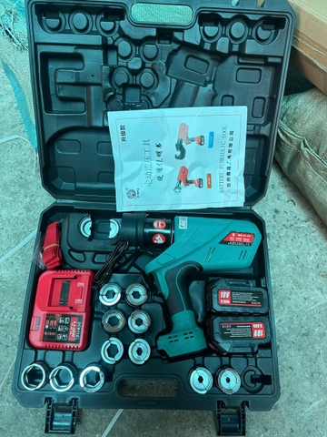 Máy ép cos thủy lực chạy pin EZ400