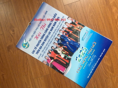 Xu hướng thiết kế in lịch treo tường 2026 Tết Bình Ngọ