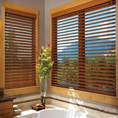 Rèm sáo gỗ khách sạn, xu hướng mới trong dịch vụ du lịch