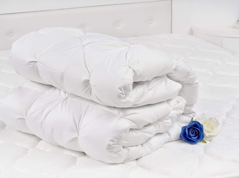 Ruột chăn bông Microfiber ấm áp níu chân du khách