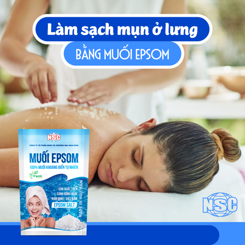 Làm sạch mụn ở lưng bằng muối Epsom