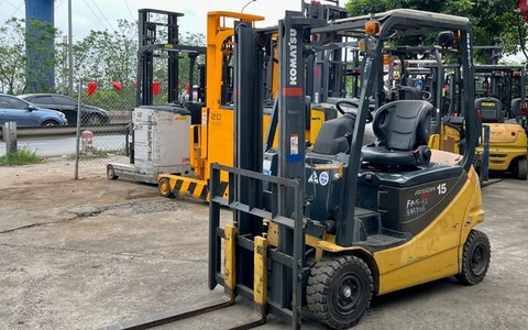 Các đời xe nâng Komatsu và cách chọn xe cũ