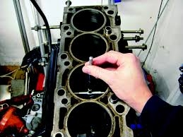 NHỮNG NGUYÊN NHÂN CÓ THỂ GÂY HỎNG ĐỘNG CƠ XE NÂNG