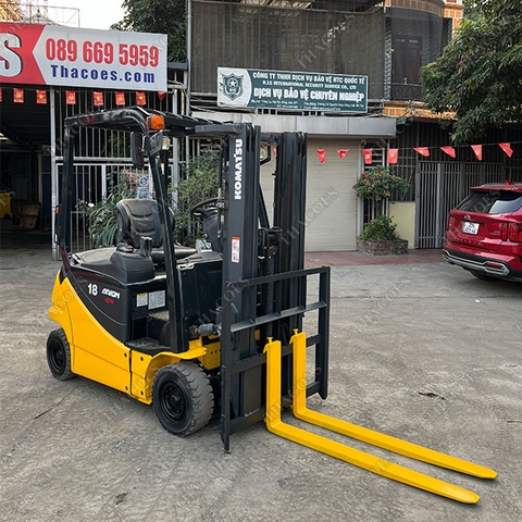 Komatsu 1,8 tấn điện ngồi lái 2013 cột 4 mét chui công