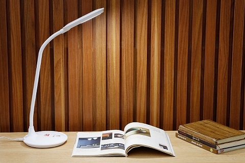 Cấu tạo đèn bàn chống cận? Địa chỉ cung cấp đèn bàn chống cận uy tín