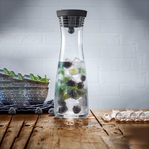 Bình Đựng Nước Thuỷ Tinh Wmf Basic 1L Nắp Đen [Nhập Đức]