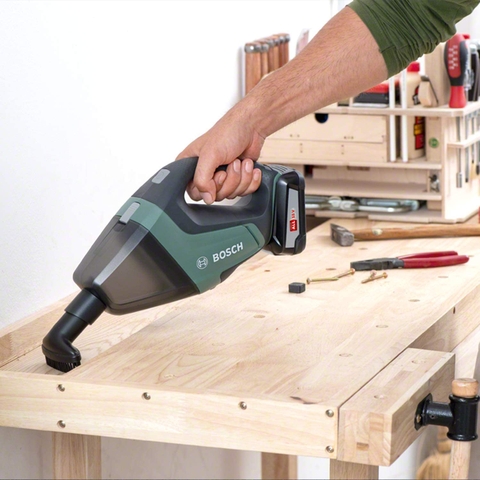 Hút bụi cầm tay BOSCH UNIVERSAL VAC18