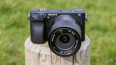 Đánh giá Sony A6300 - Chiếc Máy Nhỏ Gọn, Lấy Nét Nhanh Nhất Trong Tầm Giá Dưới 15 Triệu