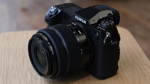 Ra mắt Fujifilm GFX50S Mark II: Máy Medium Format trong tầm giá bình dân