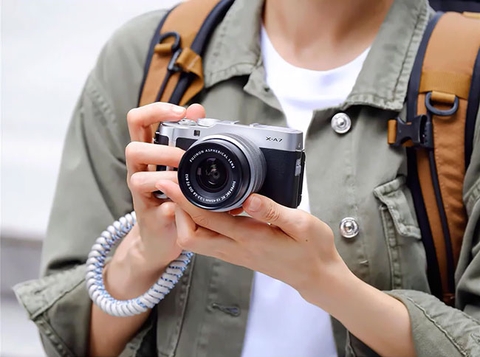 Top 3 chiếc máy ảnh mirrorless phù hợp nhất dành cho các vlogger, youtuber trong năm 2020