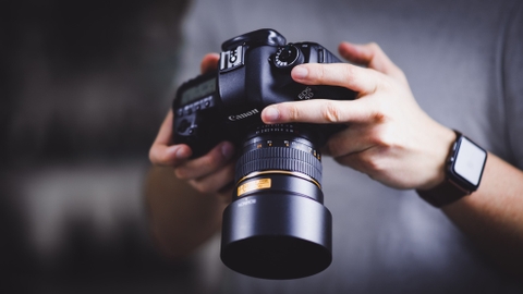 CẢM BIẾN FULL FRAME TRÊN MÁY ẢNH CÓ GÌ KHÁC BIỆT?