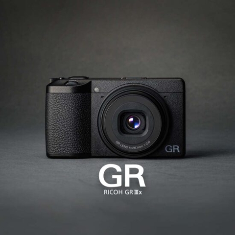 Ricoh GR IIIx - Phiên bản đặc biệt, góc nhìn 