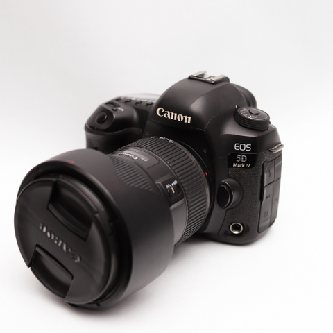 Vị Thế Canon 5D Mark IV Trong Nhiếp Ảnh Cưới Hỏi Năm 2026 — Vẫn Đỉnh Hay Đã Lỗi Thời?