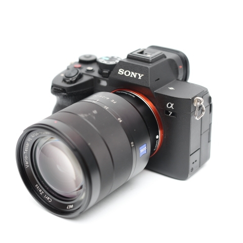 Combo Sony Alpha 7 Mark IV và Lens Zeiss 24-70mm f4 OSS Cũ - Bộ Máy Toàn Diện Giá Tốt