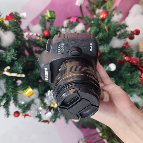 Canon 5D mark iii+ Canon 85mm f1.8 USM - Combo chụp chân dung, kỷ yếu cho anh em mới vào nghề