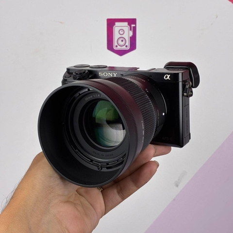 Máy Ảnh Sony A6000 (95%) Kèm Ống Kính Sigma 56mm f/1.4 DC DN - Máy Ảnh Cũ Hà Nội