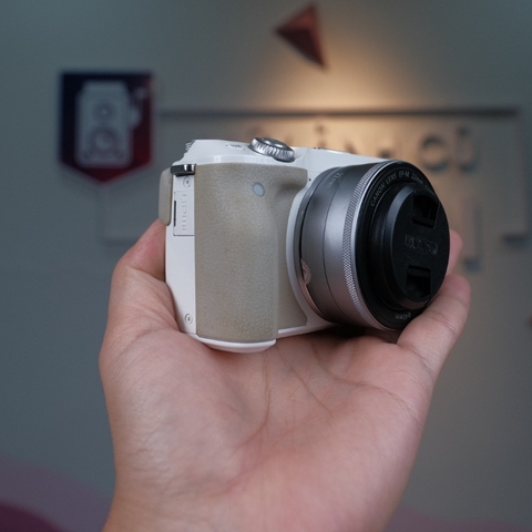 Máy Ảnh Canon EOS M3 (95%) Kèm Ống Kính EF-M 22mm f/2 STM - Máy Ảnh Cũ Hà Nội