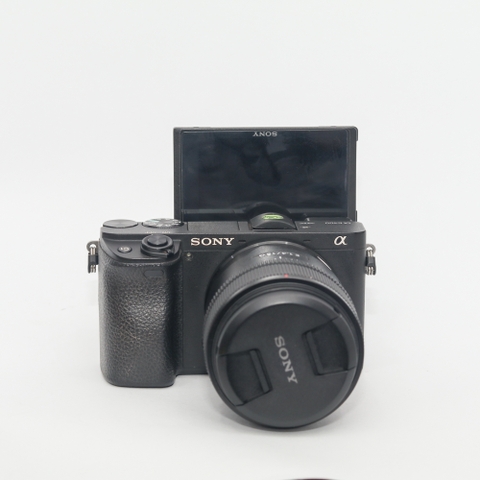 Combo Sony A6400+ Sony Sel 15mm f1.4 G