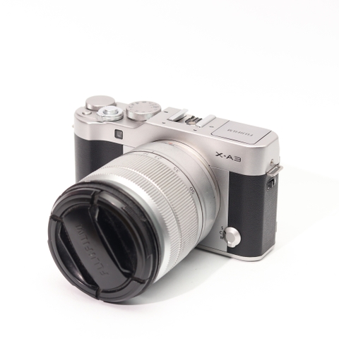 Combo Fujifilm X-A3+ Fujifilm XC 16-50mm F/3.5-5.6 OIS vintage, nhỏ gọn, dễ tiếp cận.