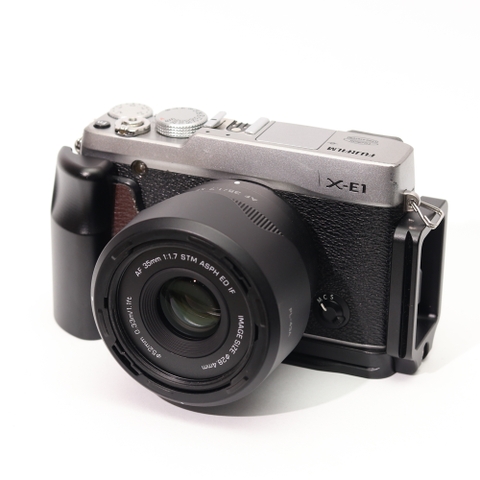 Combo Fujifilm X-E1+ Viltrox AF 35mm f/1.7 XF vintage, nhỏ gọn, giá rẻ.