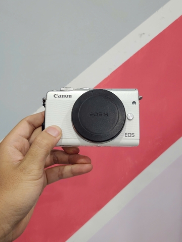 Canon M100 (Body)