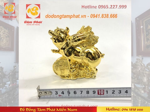 Tượng heo đồng cõng bắp cải mạ vàng 24k