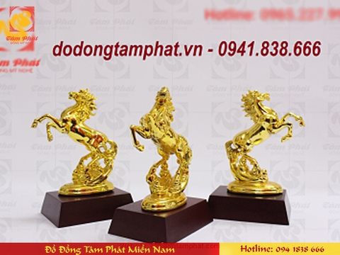 Tượng ngựa phi mạ vàng cao 20cm