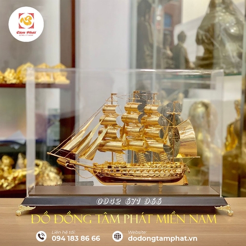 Mô hình thuyền buồm mạ vàng 24k - Thuận buồm xuôi gió HCM