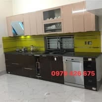 Mẫu tủ bếp inox cánh kính cường lực chữ I đẹp AP02