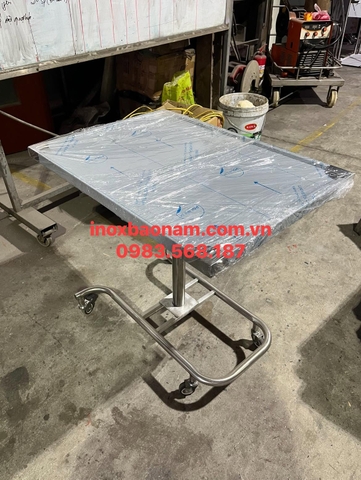 Bàn tít, xe đẩy dụng cụ phẫu thuật, tiểu phẫu inox 304 cao cấp