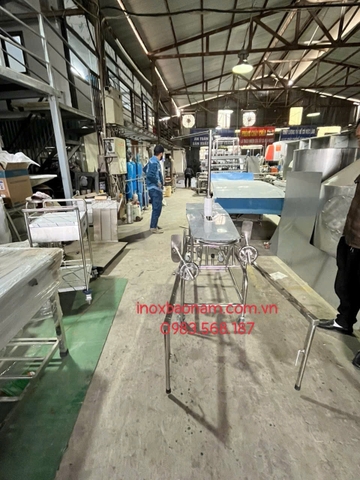 BÀN BÓ BỘT- KÉO XƯƠNG INOX 304