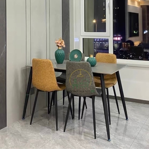 Bàn ăn mặt đá chân đen - BAS002