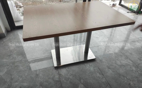 Bàn ăn mặt đá BAS005