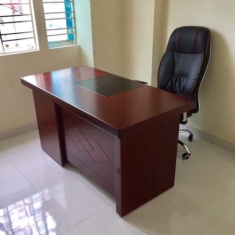 Bàn Giám Đốc BGD062