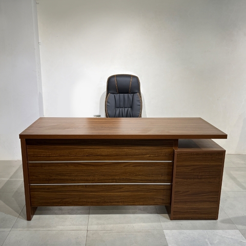 Bàn Giám Đốc Giá Rẻ BGD055